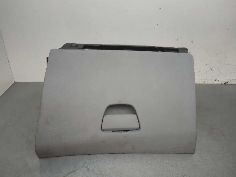 Recambio de guantera para peugeot 208 allure referencia OEM IAM 9673811277  