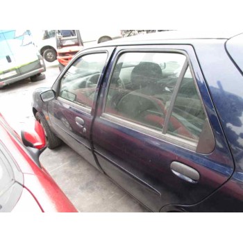 ford fiesta berlina del año 1998