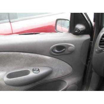 ford fiesta berlina del año 1998