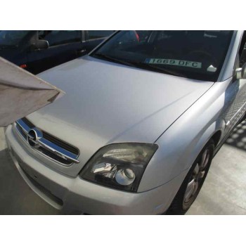 opel vectra c berlina del año 2004
