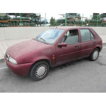 ford fiesta berlina del año 1996