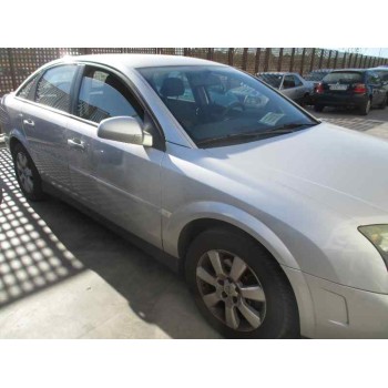 opel vectra c berlina del año 2004