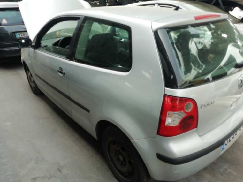 VOLKSWAGEN POLO (9N1)