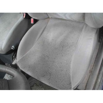 ford fiesta berlina del año 1998