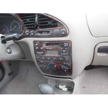 ford fiesta berlina del año 1996