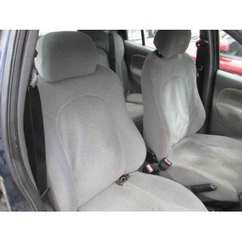 ford fiesta berlina del año 1998