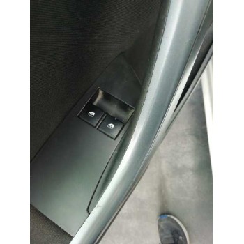 MANDO ELEVALUNAS DELANTERO IZQUIERDO 13305973 DE 2 