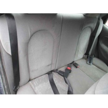 ford fiesta berlina del año 1998