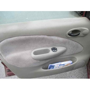 ford fiesta berlina del año 1996