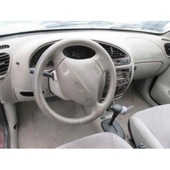 ford fiesta berlina del año 1996