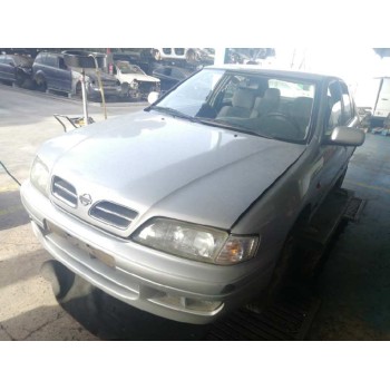 nissan primera berlina (p11) del año 1998