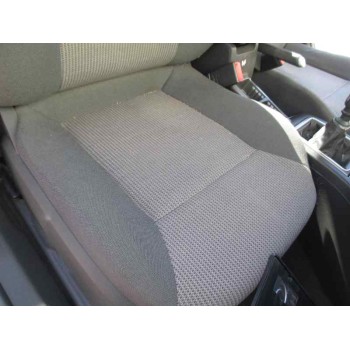 opel vectra c berlina del año 2004