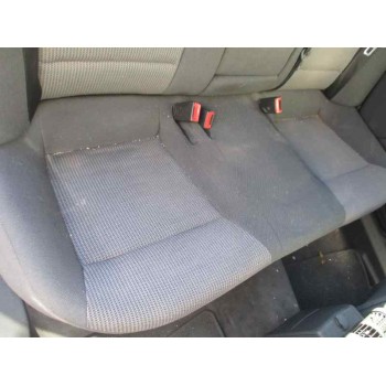 opel vectra c berlina del año 2004