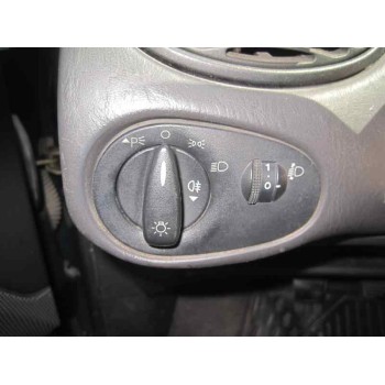 ford focus berlina (cak) del año 1999