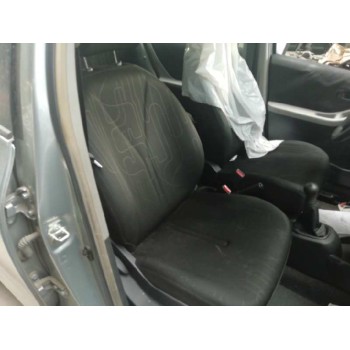 toyota yaris del año 2011