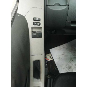 toyota yaris del año 2011