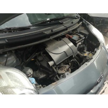 toyota yaris del año 2011