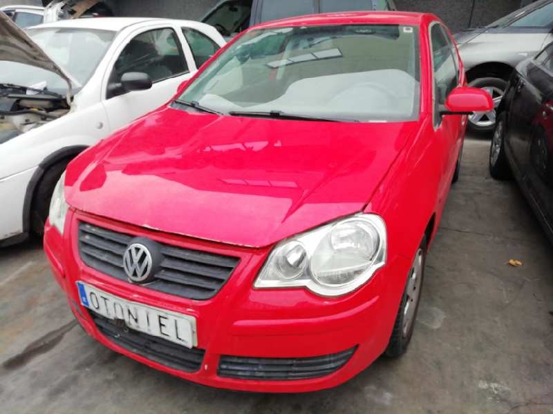 VOLKSWAGEN POLO (9N3)