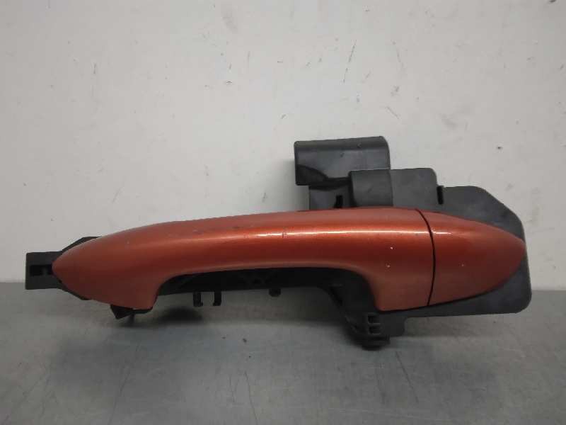 Recambio de maneta exterior delantera derecha para kia pro_cee´d ( ) drive referencia OEM IAM  NARANJA 