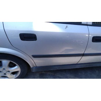 opel astra g berlina del año 2002