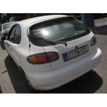 daewoo lanos del año 2000