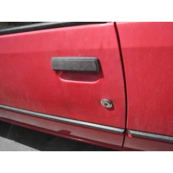 peugeot 205 berlina del año 1986