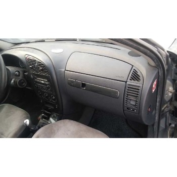 citroën xsara berlina del año 2003