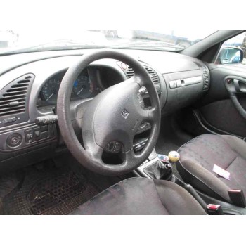 citroën xsara berlina del año 1999