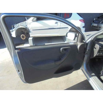 opel corsa c del año 2004