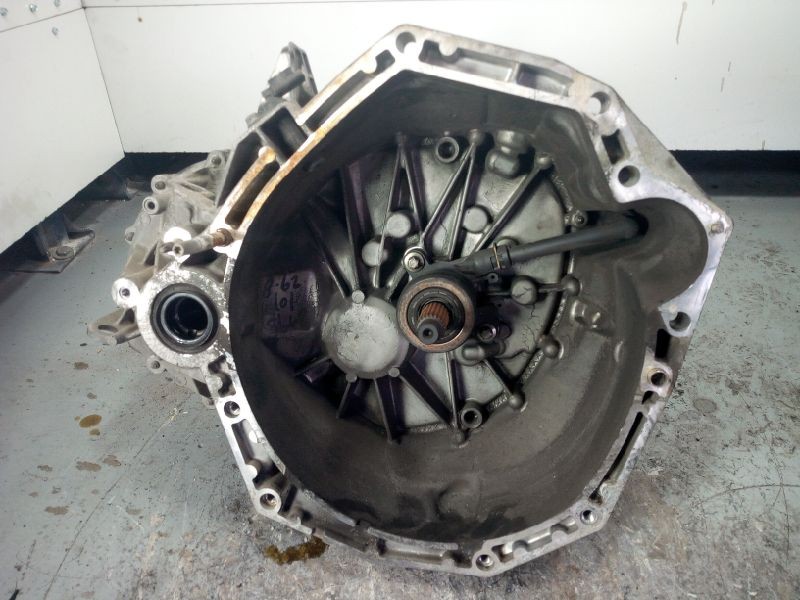 Recambio de caja cambios para renault megane ii coupe/cabrio luxe privilege referencia OEM IAM   