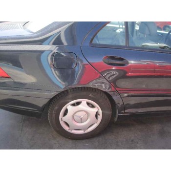 mercedes-benz clase c (w203) berlina del año 2002