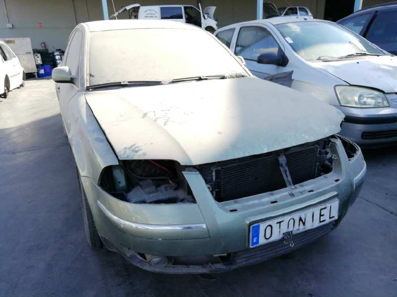 VOLKSWAGEN PASSAT BERLINA (3B3)