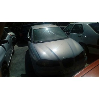 seat ibiza (6l1) del año 2004