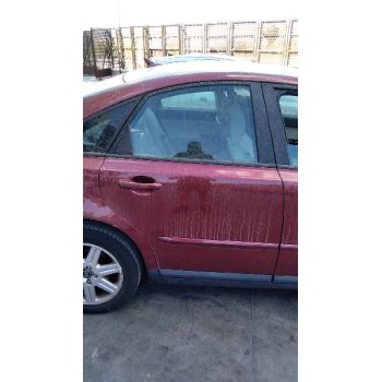 volvo s40 berlina del año 2004