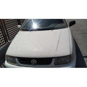 volkswagen polo berlina (6n1) del año 1998