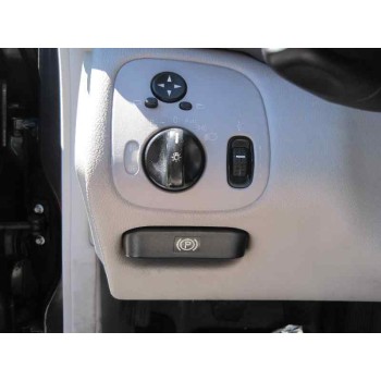 mercedes-benz clase c (w203) berlina del año 2002