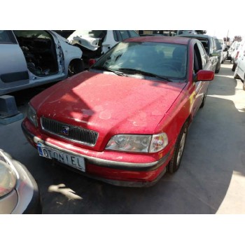 volvo s40 berlina del año 1999