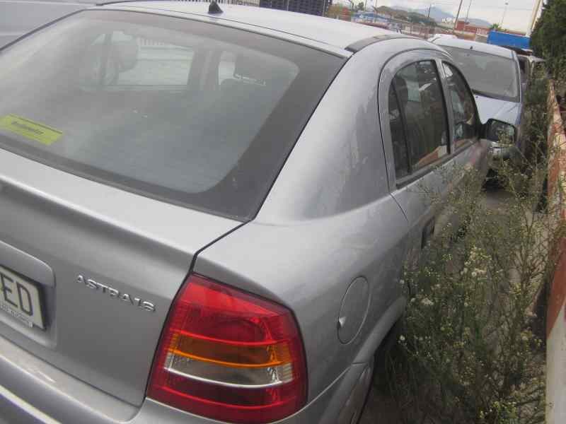 opel astra g berlina del año 1999
