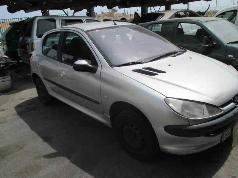 PEUGEOT 206 BERLINA