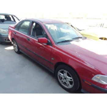 volvo s40 berlina del año 1999