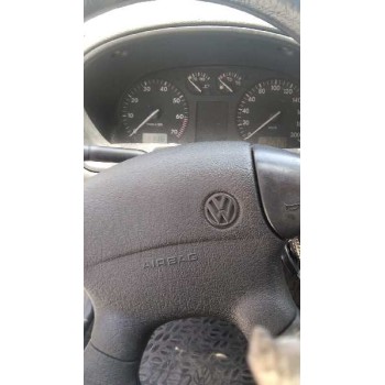 volkswagen polo berlina (6n1) del año 1998