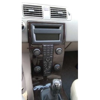 volvo s40 berlina del año 2004