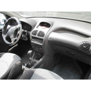 peugeot 206 berlina del año 2002