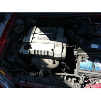 volvo s40 berlina del año 1999