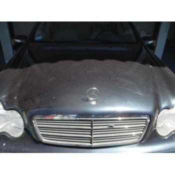 mercedes-benz clase c (w203) berlina del año 2002