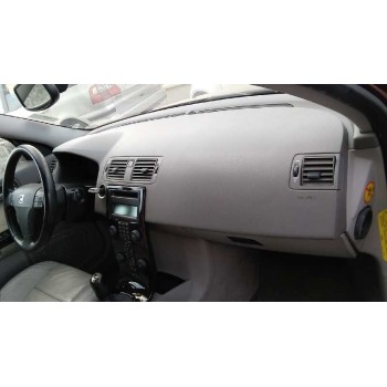 volvo s40 berlina del año 2004