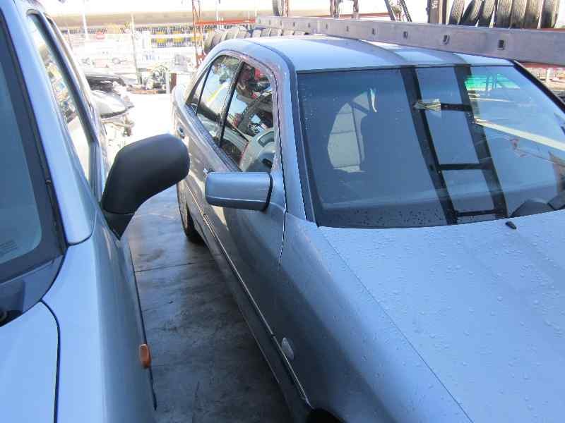 mercedes-benz clase c (w202) berlina del año 1999