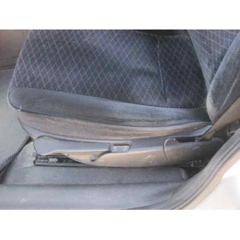 opel astra g berlina del año 2000