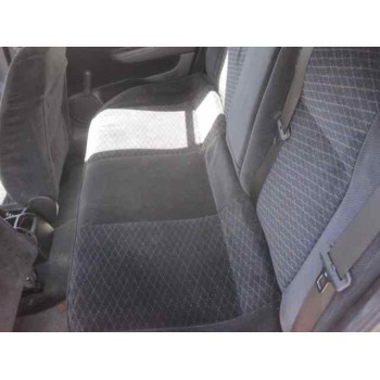 opel astra g berlina del año 2000