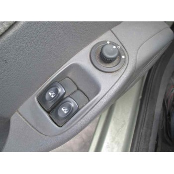 renault megane i fase 2 berlina (ba0) del año 2001